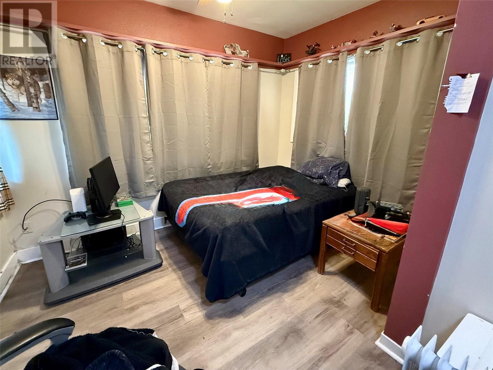 714 12th Street, Castlegar, British Columbia  V1N 2K3 - Photo 16 - 10345593