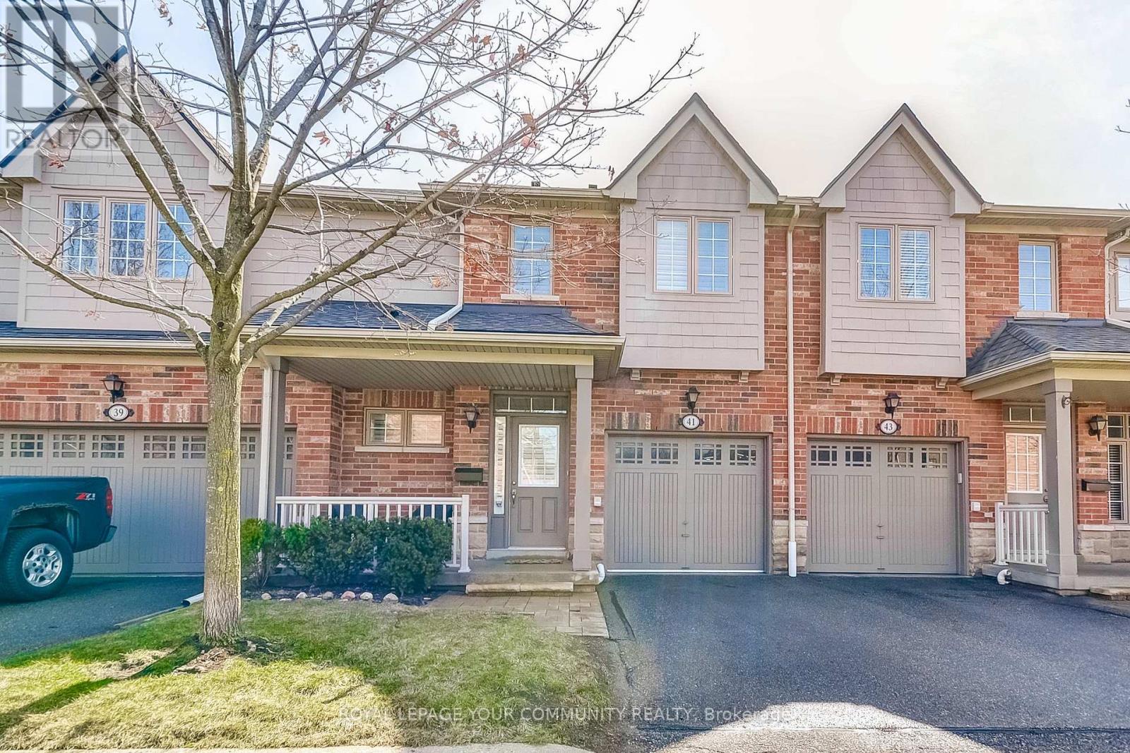 41 - 1633 Northmount Avenue, Mississauga (Lakeview), Ontario  L5E 1Y9 - Photo 1 - W12120744