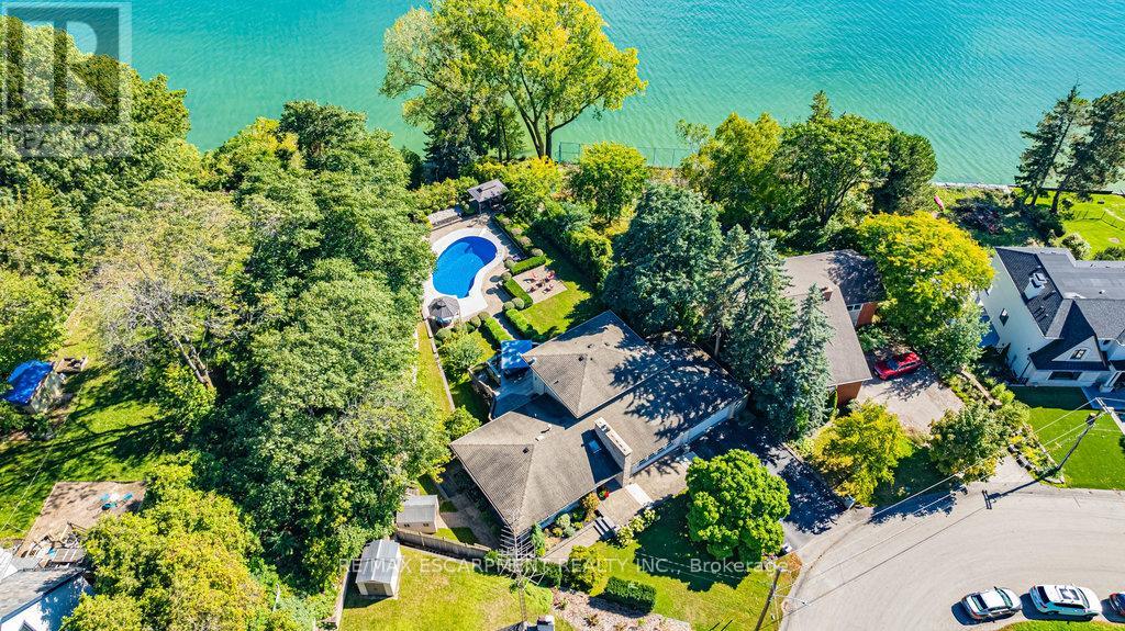 Property at 822 DANFORTH PLACE image 1