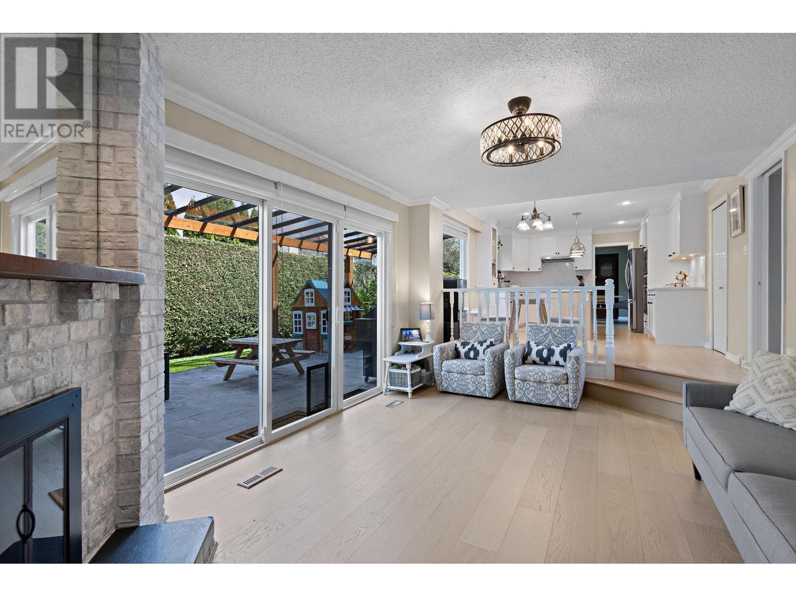 6811 Juniper Drive, Richmond, British Columbia  V7E 4Z5 - Photo 10 - R2997509