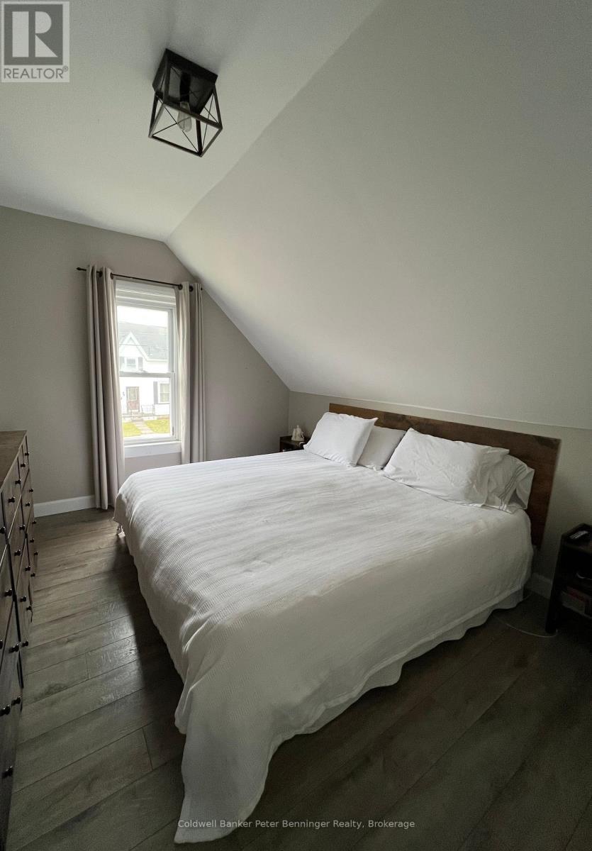113 William Street, Brockton, Ontario  N0G 2V0 - Photo 11 - X12120793