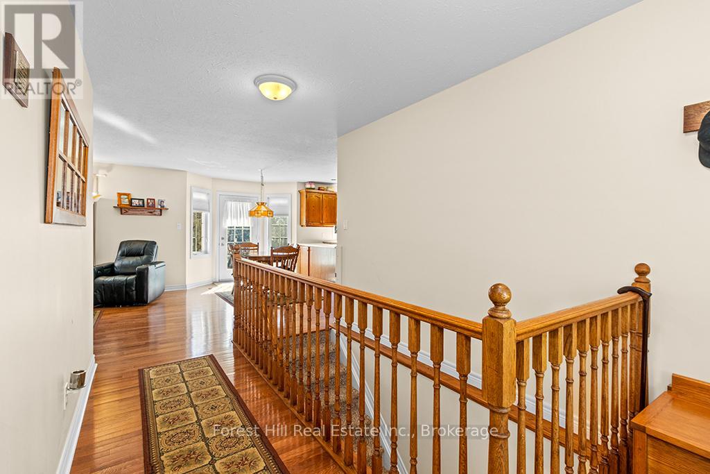 149 Windmill Way, Grey Highlands, Ontario  N0C 1K0 - Photo 11 - X12120845