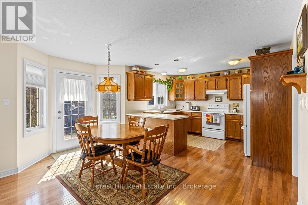 149 Windmill Way, Grey Highlands, Ontario  N0C 1K0 - Photo 12 - X12120845