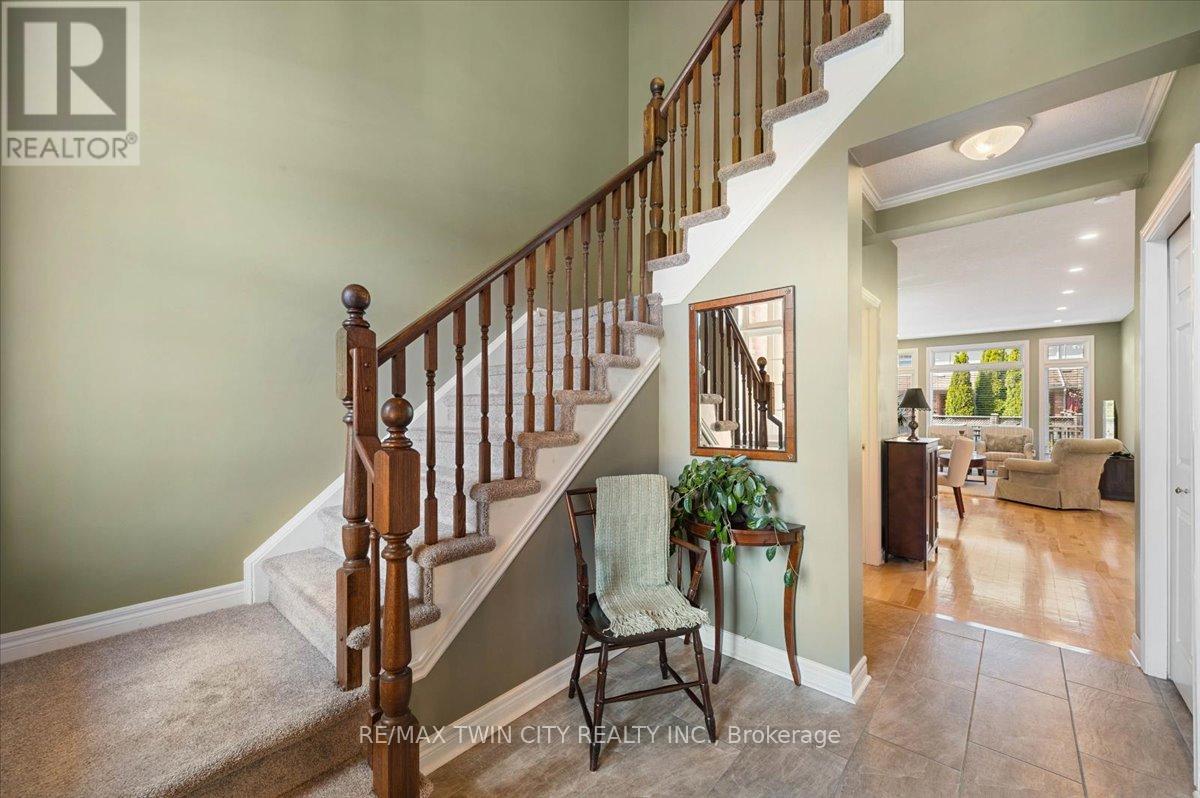 285 Doon South Drive, Kitchener, Ontario  N2P 2X1 - Photo 16 - X12120719