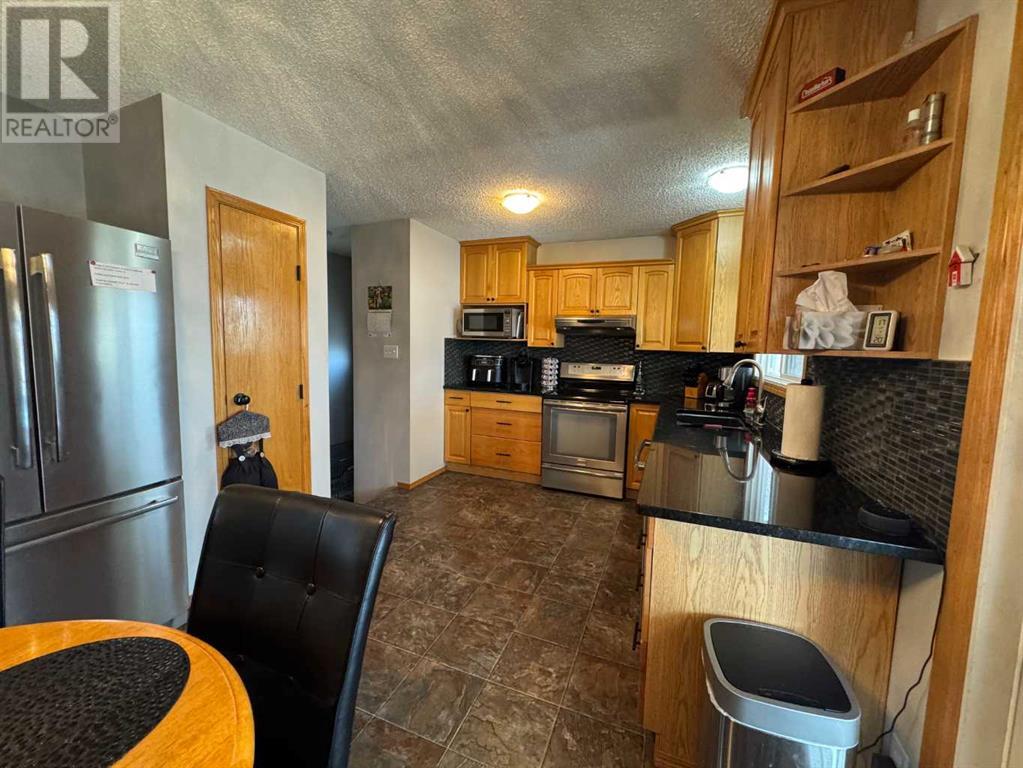 90 Niven Street, Red Deer, Alberta  T4P 1Y7 - Photo 5 - A2216167