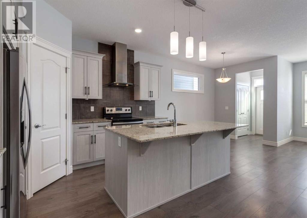 Property at 68 Seton Terrace SE image 5