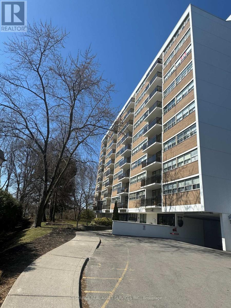 601 - 212 Kerr Street, Oakville, Ontario  L6K 3B1 - Photo 15 - W12083678
