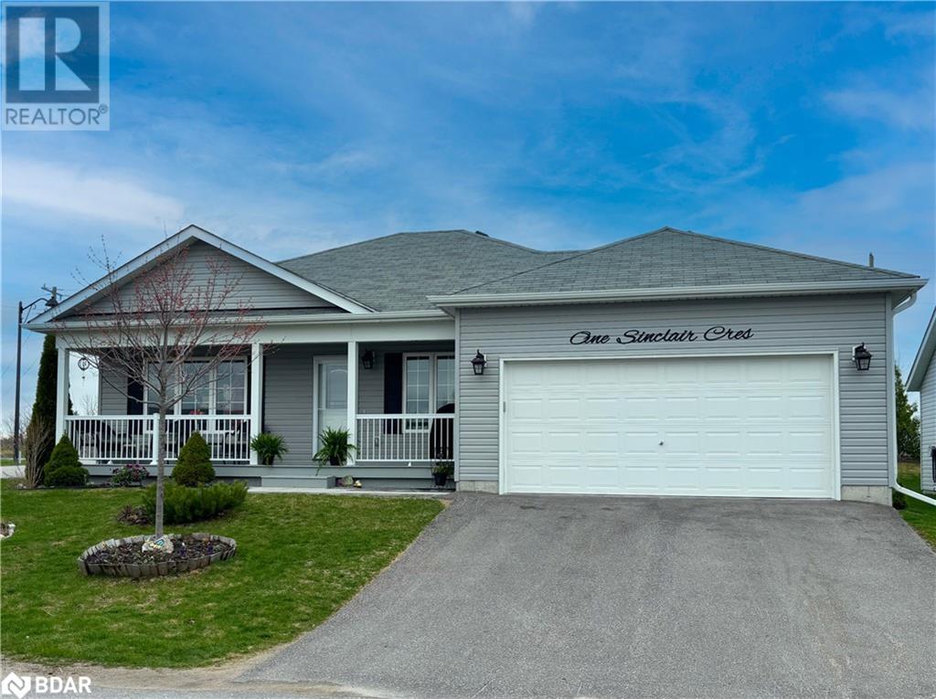 Property at 1 SINCLAIR Crescent image 1