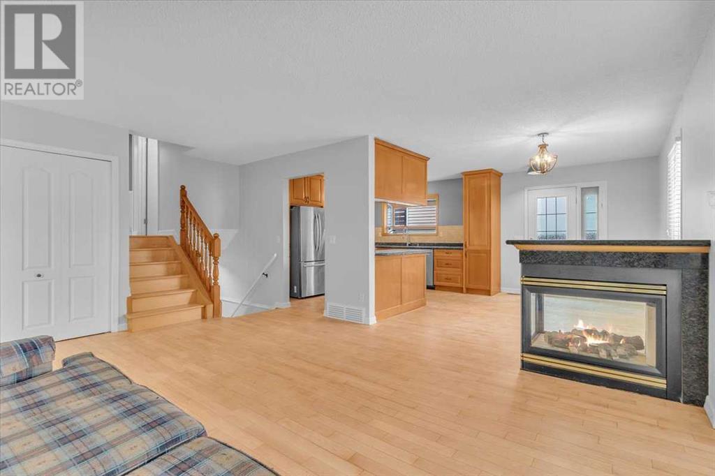 Property at 220 Beddington Circle NE image 5