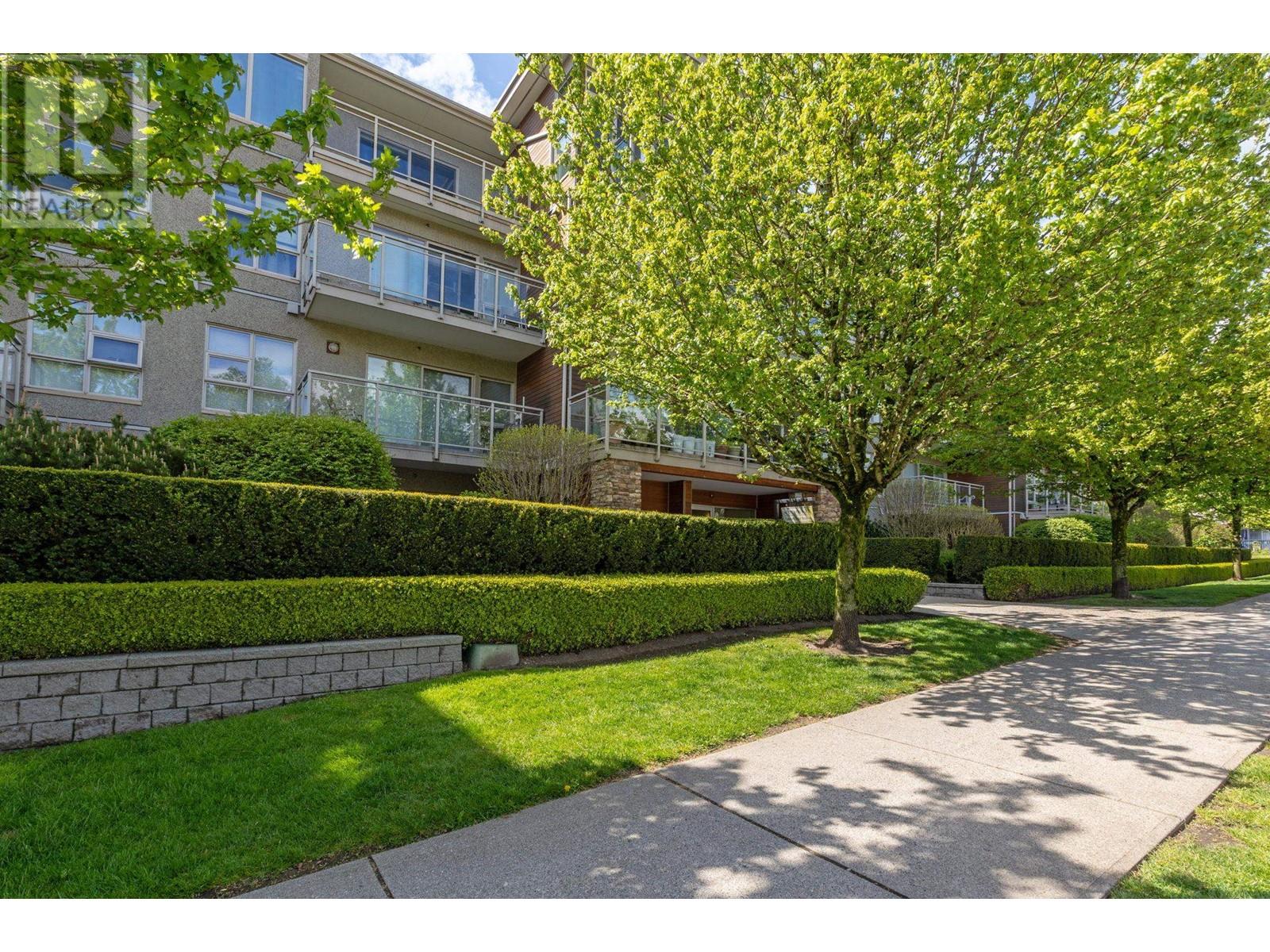110 1033 St. Georges Avenue, North Vancouver, British Columbia  V7L 3H5 - Photo 1 - R2997004