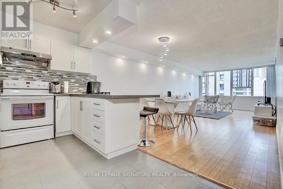 1209 - 45 Carlton Street, Toronto, Ontario  M5B 2H9 - Photo 1 - C12119979