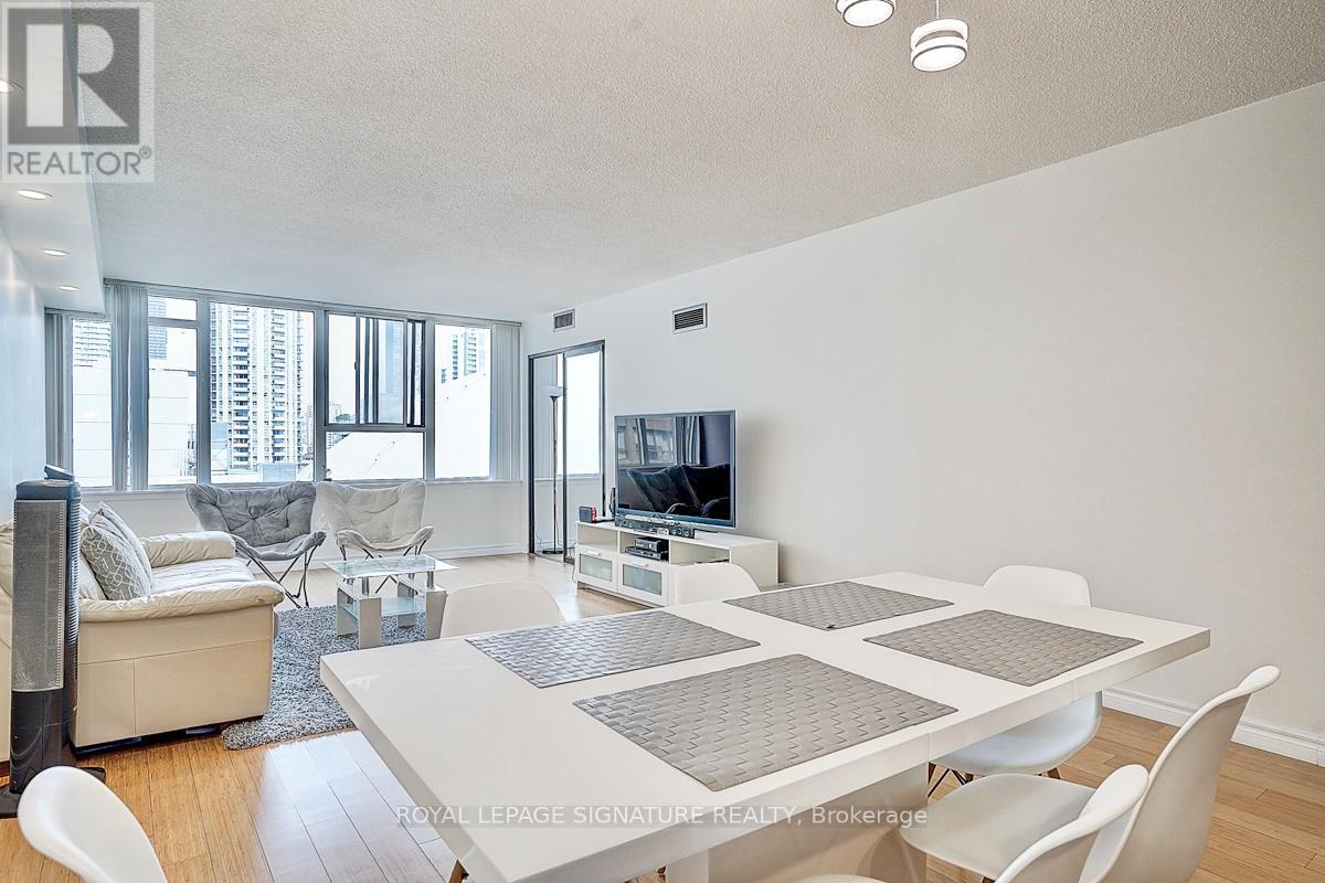 1209 - 45 Carlton Street, Toronto, Ontario  M5B 2H9 - Photo 4 - C12119979