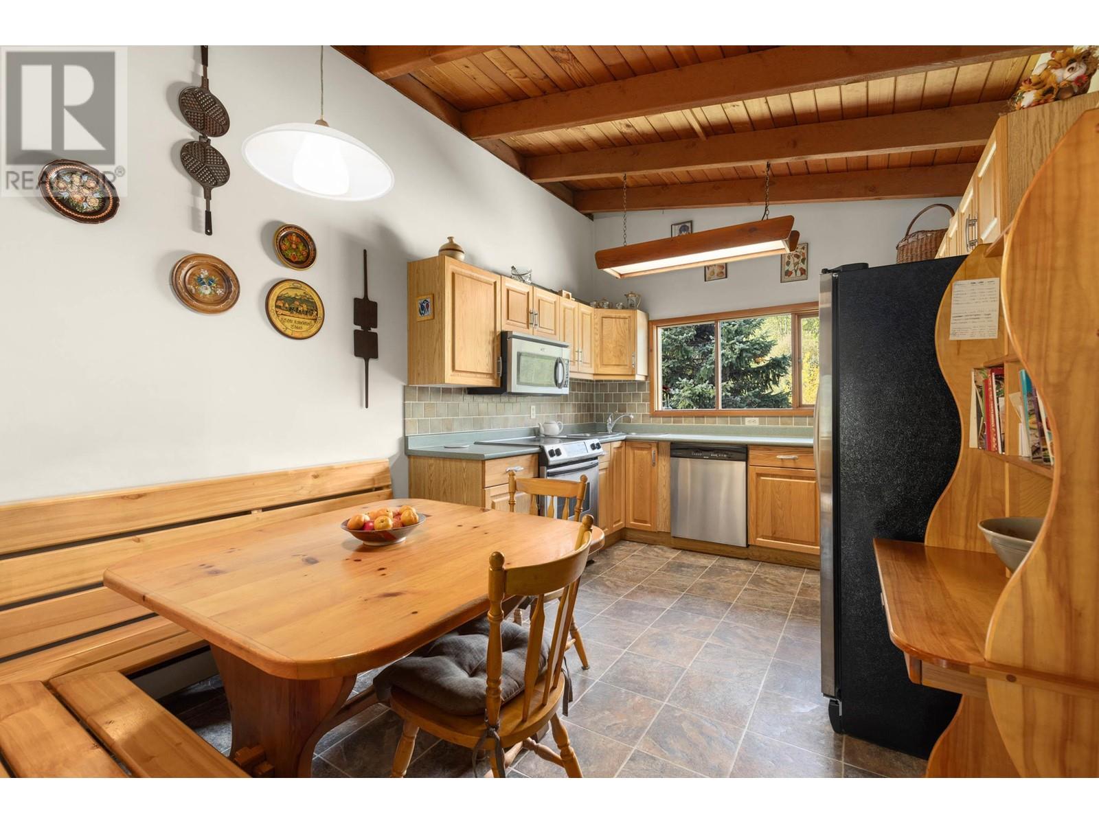 7869 Pemberton Meadows Road, Pemberton, British Columbia  V0N 2L2 - Photo 5 - R2996082
