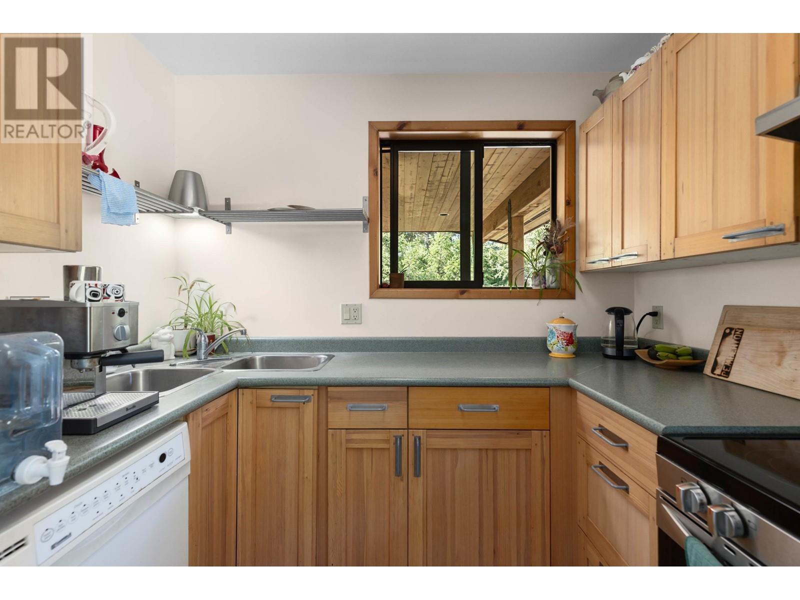 7869 Pemberton Meadows Road, Pemberton, British Columbia  V0N 2L2 - Photo 21 - R2996082