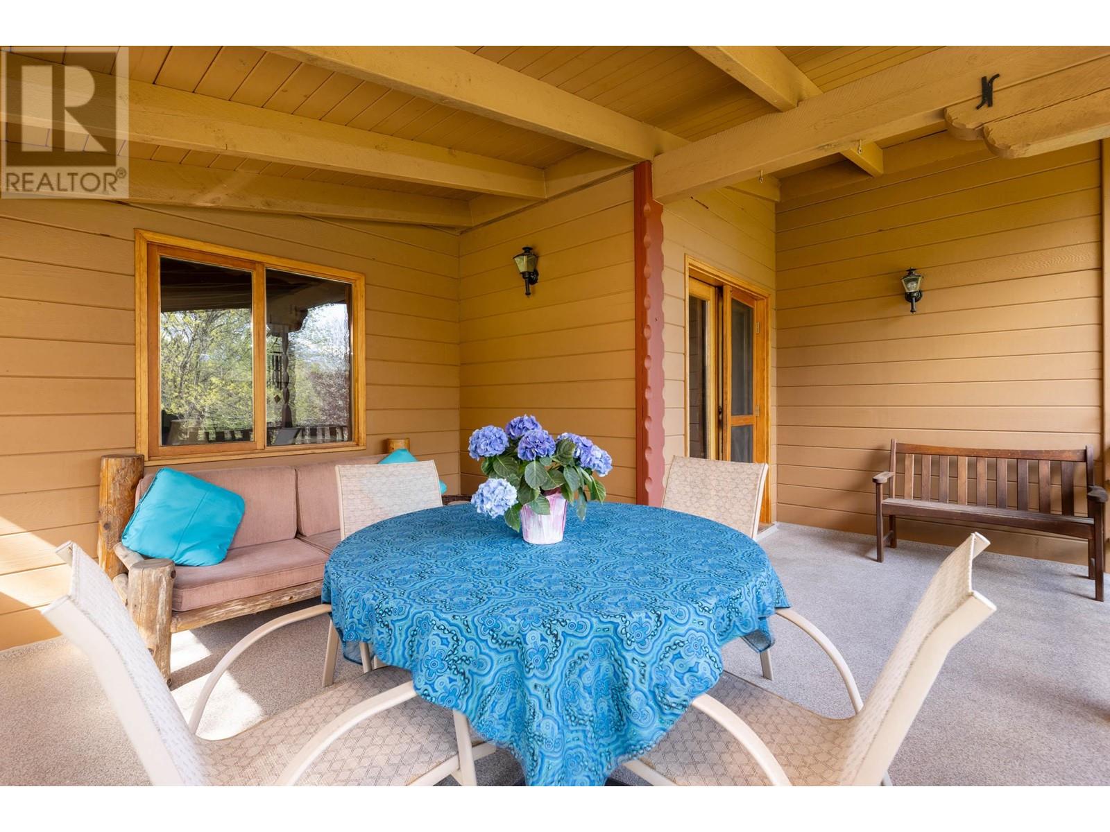7869 Pemberton Meadows Road, Pemberton, British Columbia  V0N 2L2 - Photo 16 - R2996082