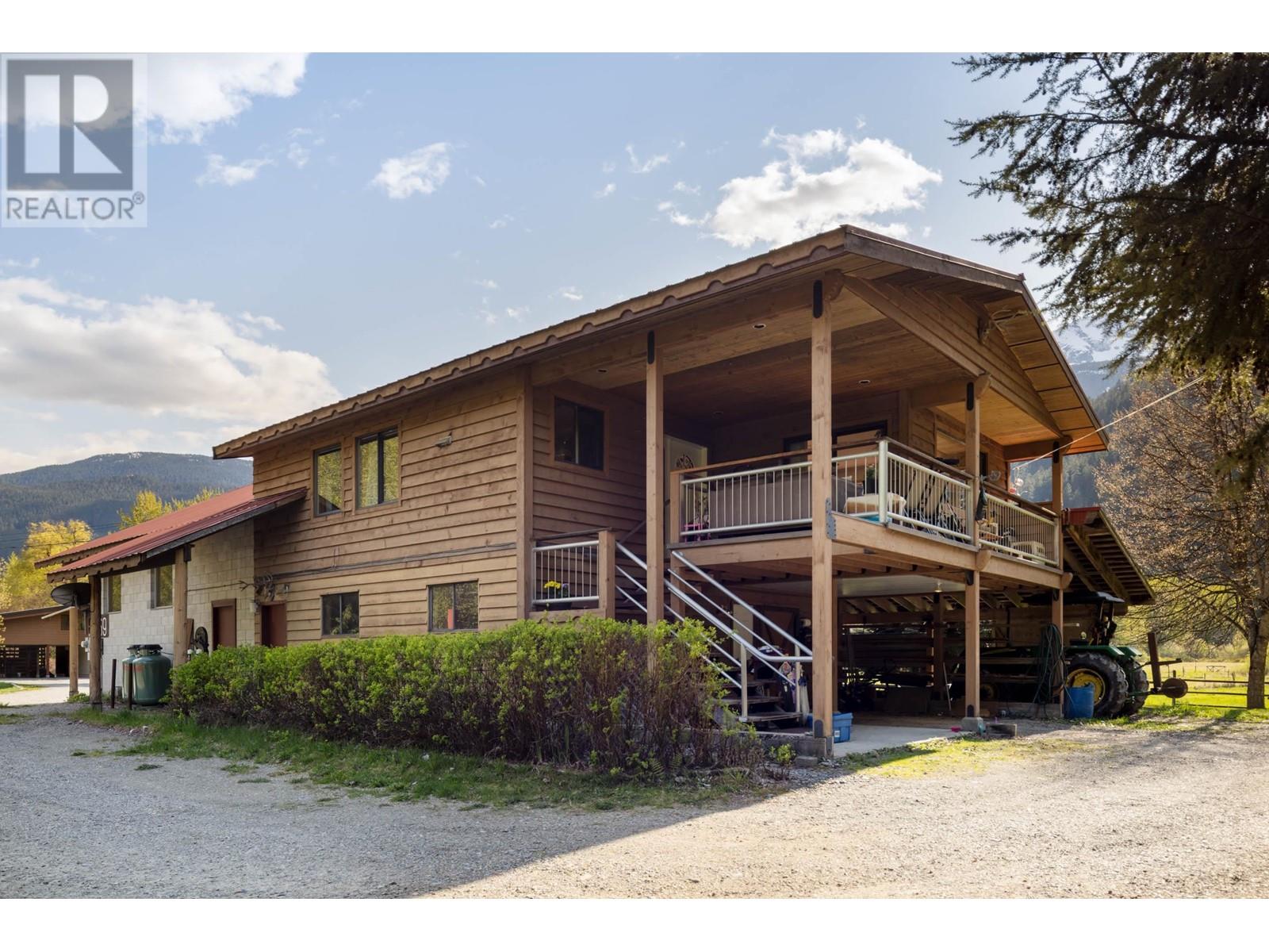 7869 Pemberton Meadows Road, Pemberton, British Columbia  V0N 2L2 - Photo 18 - R2996082