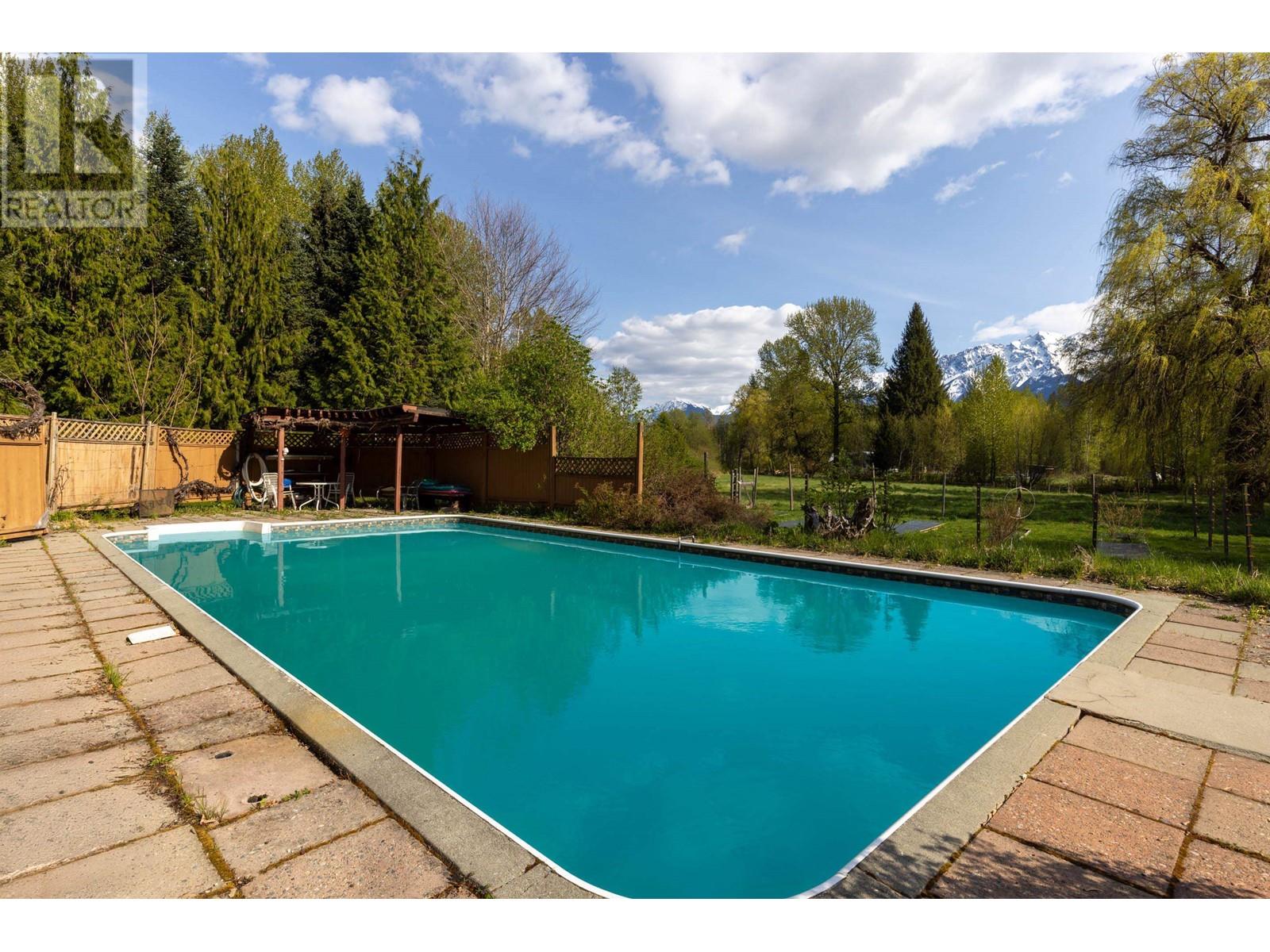 7869 Pemberton Meadows Road, Pemberton, British Columbia  V0N 2L2 - Photo 27 - R2996082