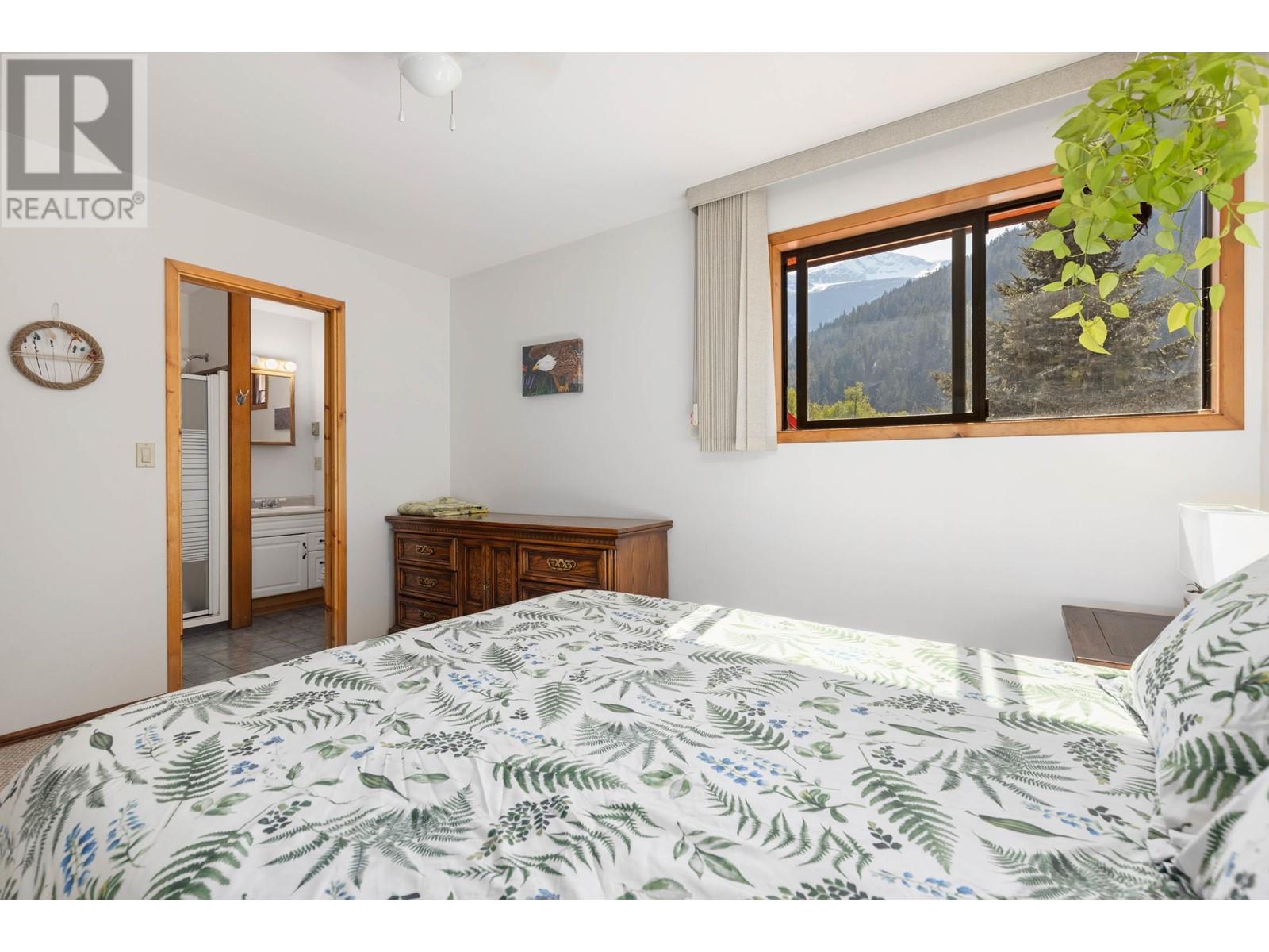 7869 Pemberton Meadows Road, Pemberton, British Columbia  V0N 2L2 - Photo 23 - R2996082