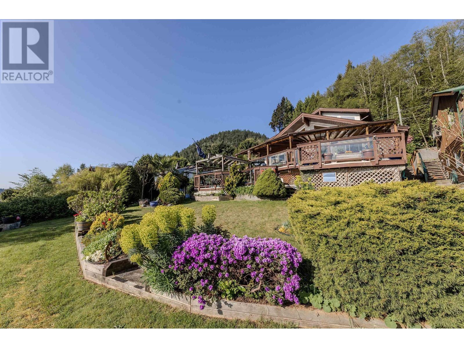 Property at 1162 POINT ROAD image 4