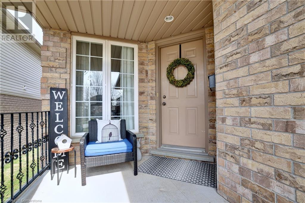 Property at 16 VALLEYHAVEN Lane image 2