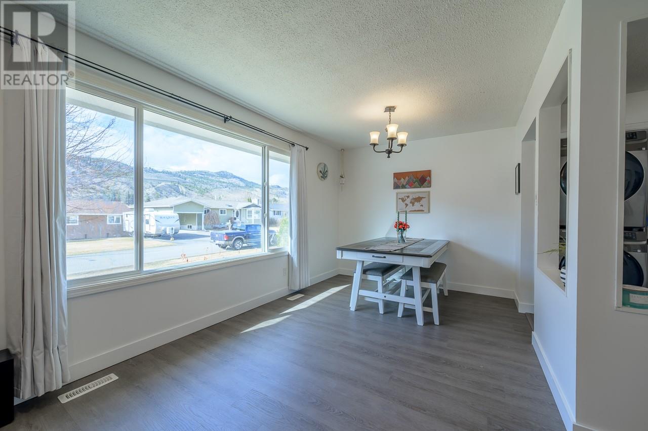 2547 Tupela Drive, Kamloops, British Columbia  V2B 6V8 - Photo 9 - 10346078