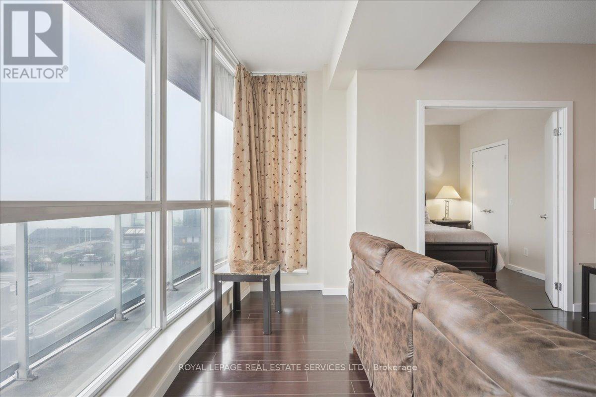 1007 - 218 Queens Quay W, Toronto, Ontario  M5J 2Y6 - Photo 31 - C12117883