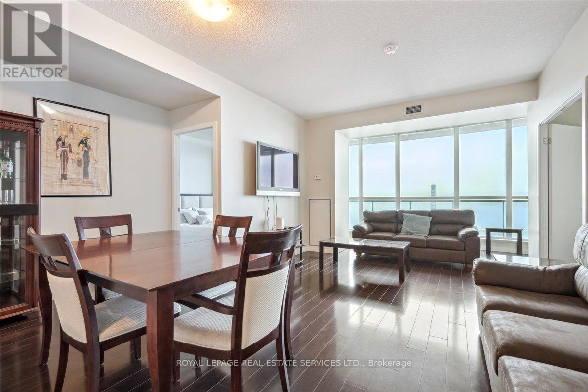 1007 - 218 Queens Quay W, Toronto, Ontario  M5J 2Y6 - Photo 21 - C12117883