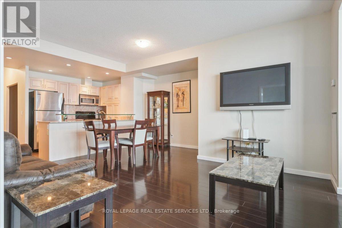 1007 - 218 Queens Quay W, Toronto, Ontario  M5J 2Y6 - Photo 30 - C12117883