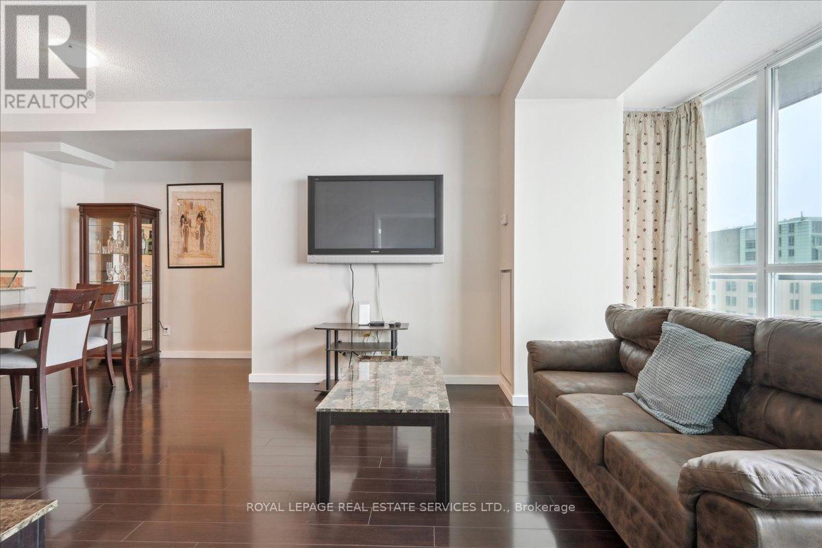 1007 - 218 Queens Quay W, Toronto, Ontario  M5J 2Y6 - Photo 29 - C12117883