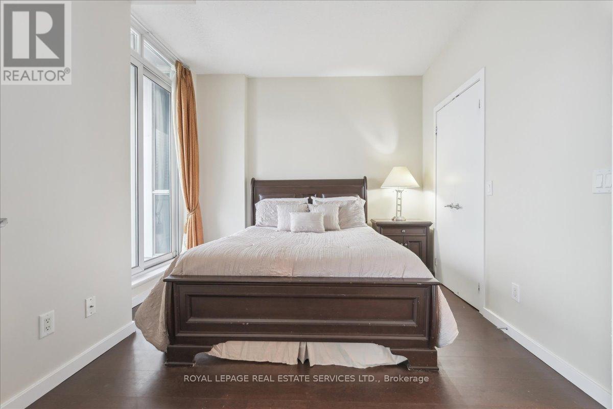 1007 - 218 Queens Quay W, Toronto, Ontario  M5J 2Y6 - Photo 33 - C12117883