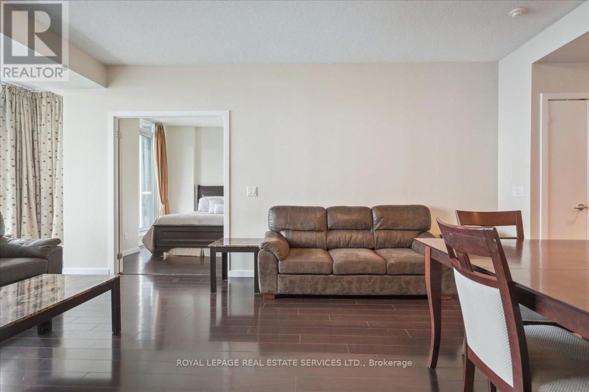 1007 - 218 Queens Quay W, Toronto, Ontario  M5J 2Y6 - Photo 26 - C12117883