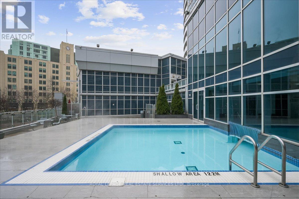 1007 - 218 Queens Quay W, Toronto, Ontario  M5J 2Y6 - Photo 46 - C12117883