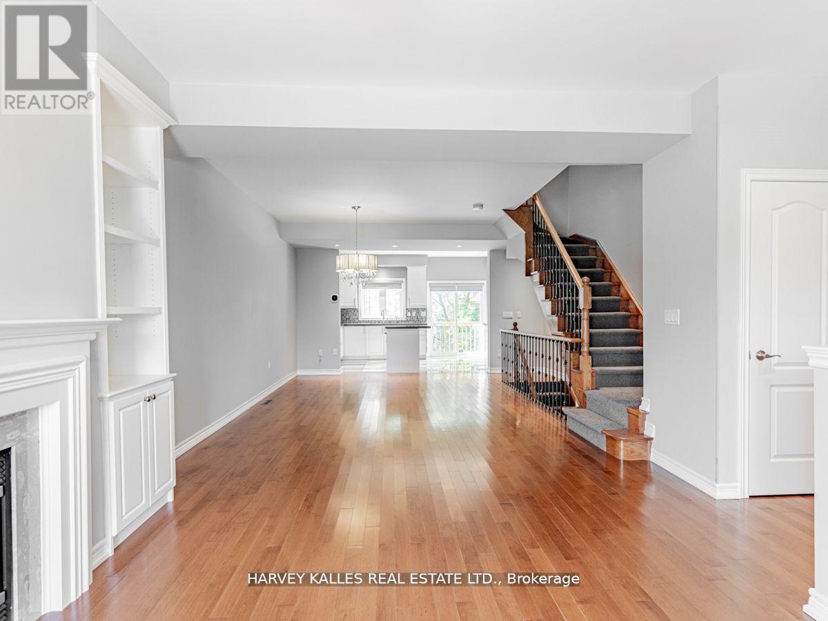 Property at TH 87 - 9133 BAYVIEW AVENUE image 4