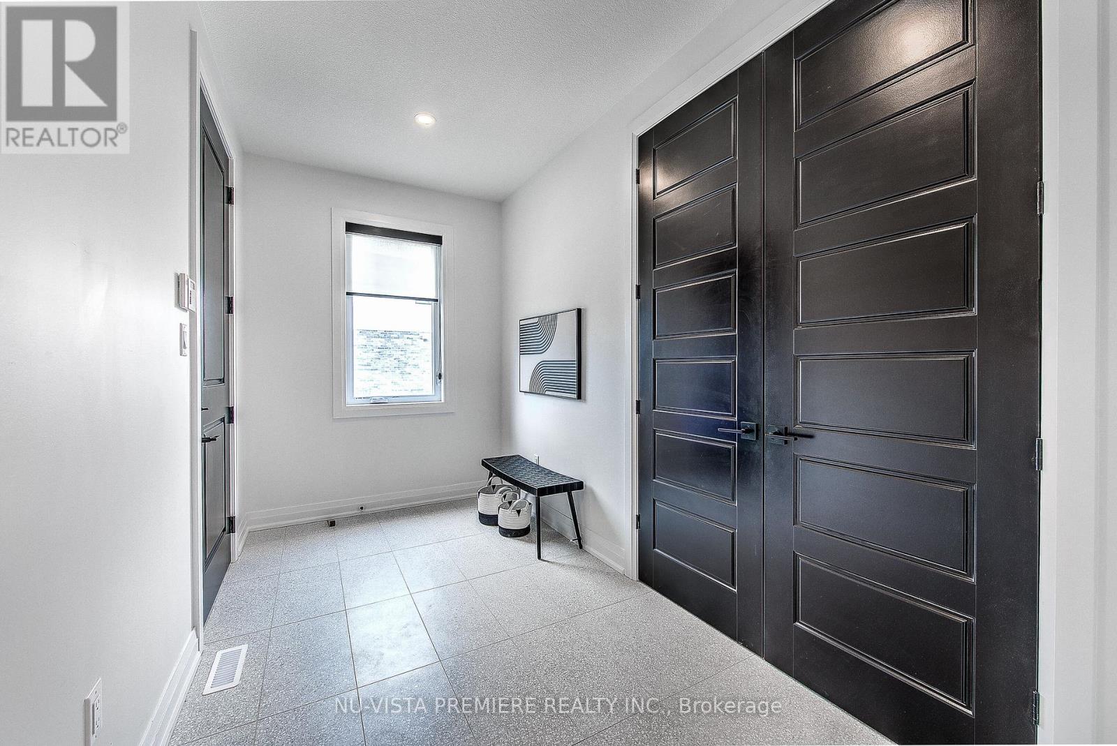 2086 Saddlerock Avenue, London North, Ontario  N6G 3W3 - Photo 8 - X12120901