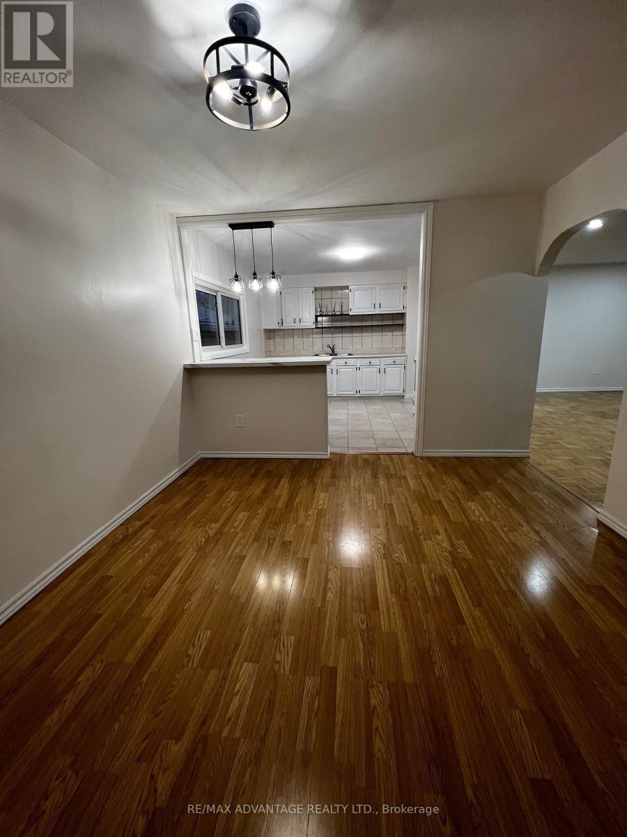 1 Upper - 296 Phyllis Street, London South, Ontario  N6J 2Z4 - Photo 8 - X12120936