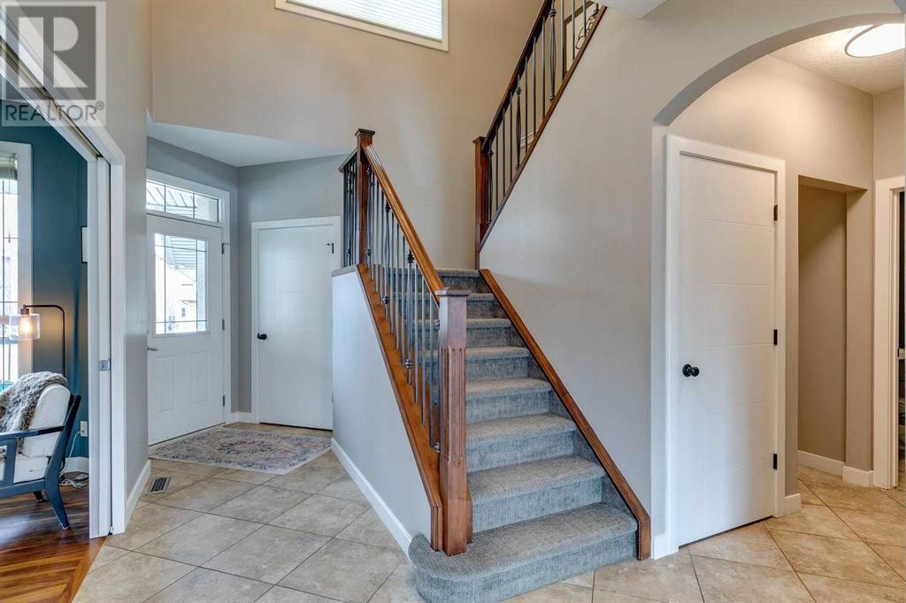 Property at 376 Everglade Circle SW image 3