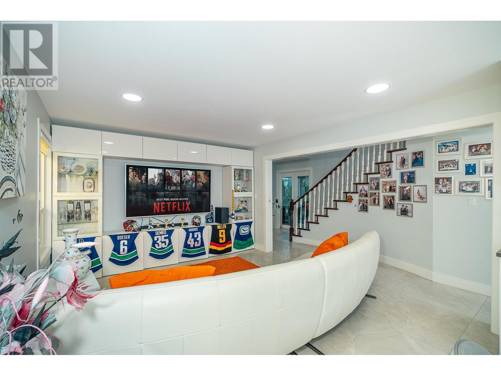 Listing Picture 5 of 33 : 10760 FINLAYSON DRIVE, Richmond / 烈治文 - 魯藝地產 Yvonne Lu Group - MLS Medallion Club Member