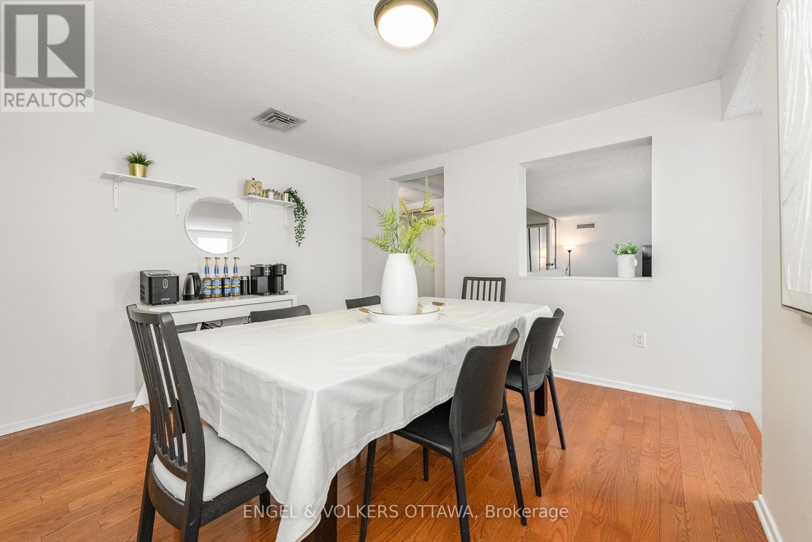 906 - 373 Laurier Avenue E, Ottawa, Ontario  K1N 8X6 - Photo 17 - X12120913