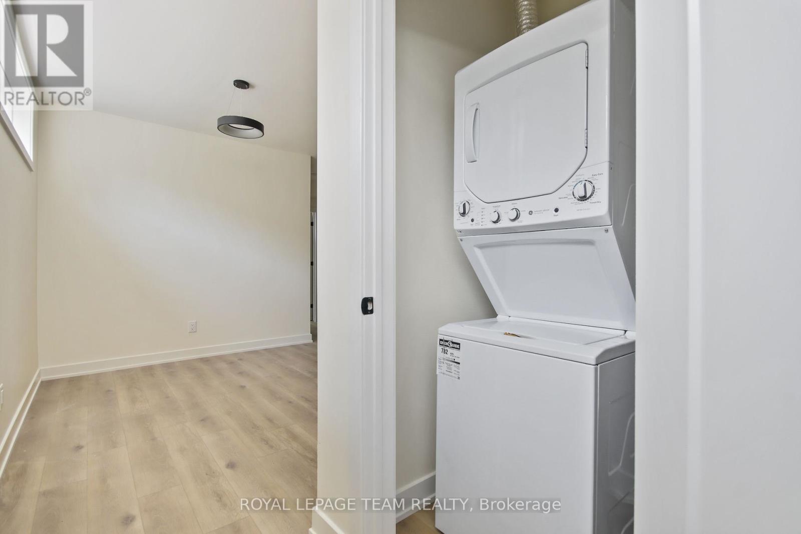 B/b2 - 241 Breezehill Avenue S, Ottawa, Ontario  K1Y 2J2 - Photo 37 - X12120920