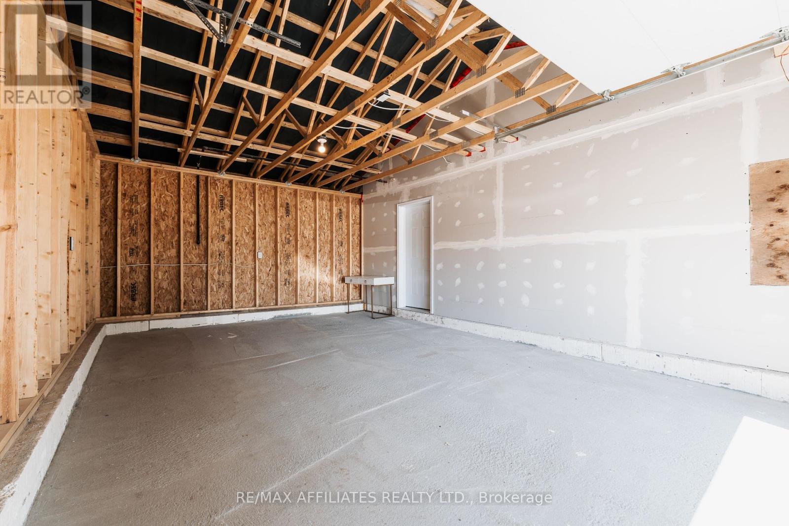 10379 Hanesville Road, South Dundas, Ontario  K0E 1C0 - Photo 6 - X12120921