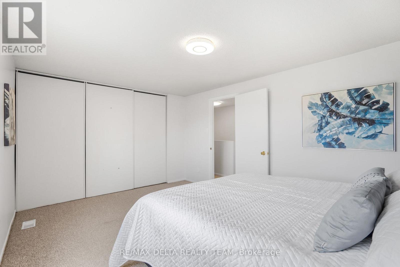 49 - 2115 Erinbrook Crescent, Ottawa, Ontario  K1B 4J5 - Photo 15 - X12120922