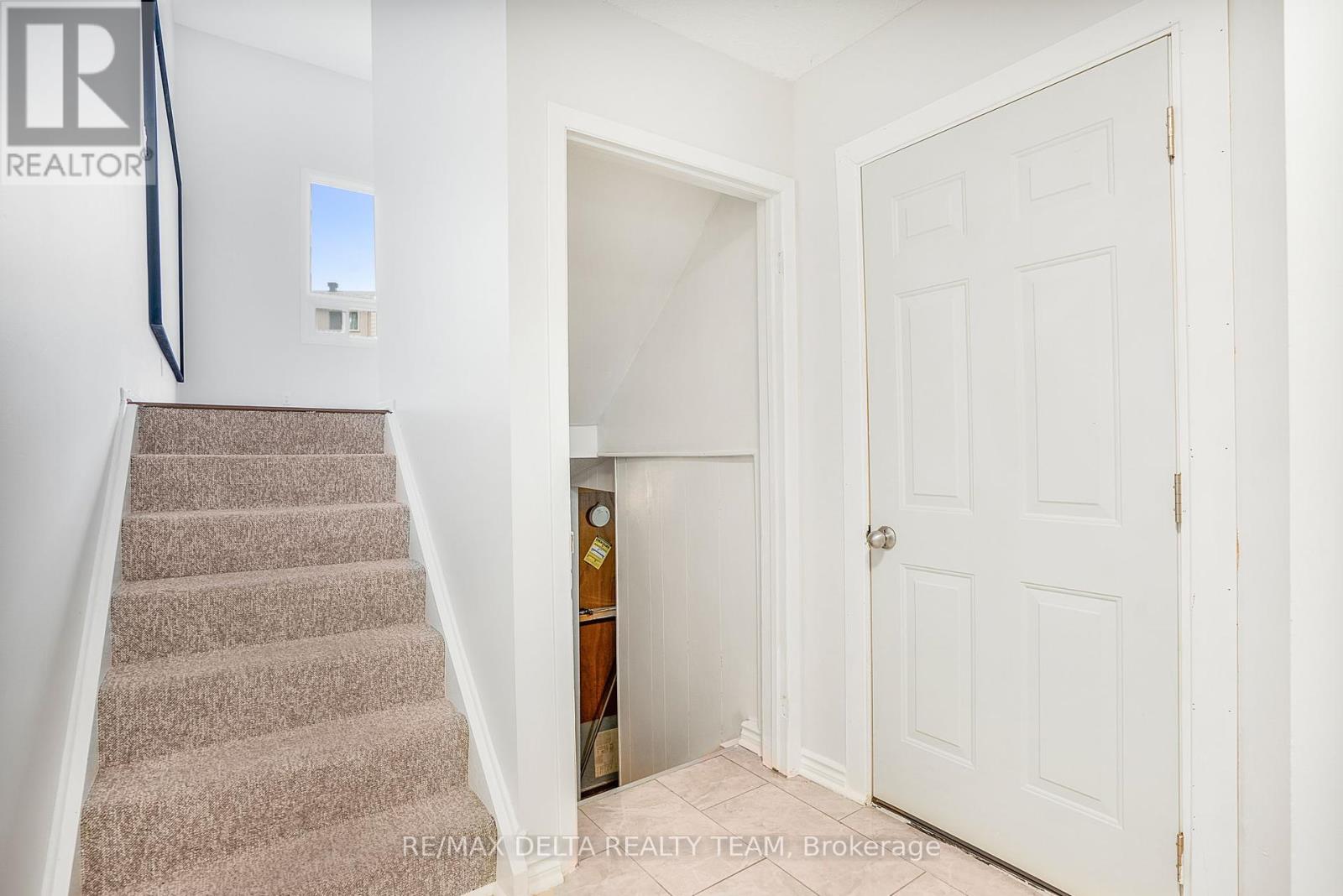 49 - 2115 Erinbrook Crescent, Ottawa, Ontario  K1B 4J5 - Photo 19 - X12120922