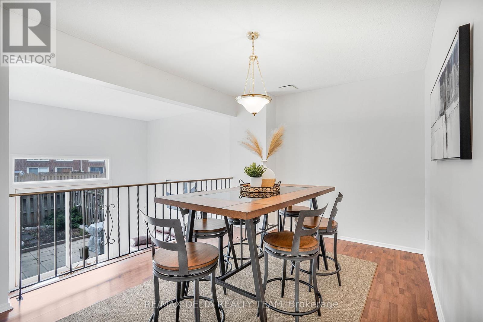49 - 2115 Erinbrook Crescent, Ottawa, Ontario  K1B 4J5 - Photo 5 - X12120922