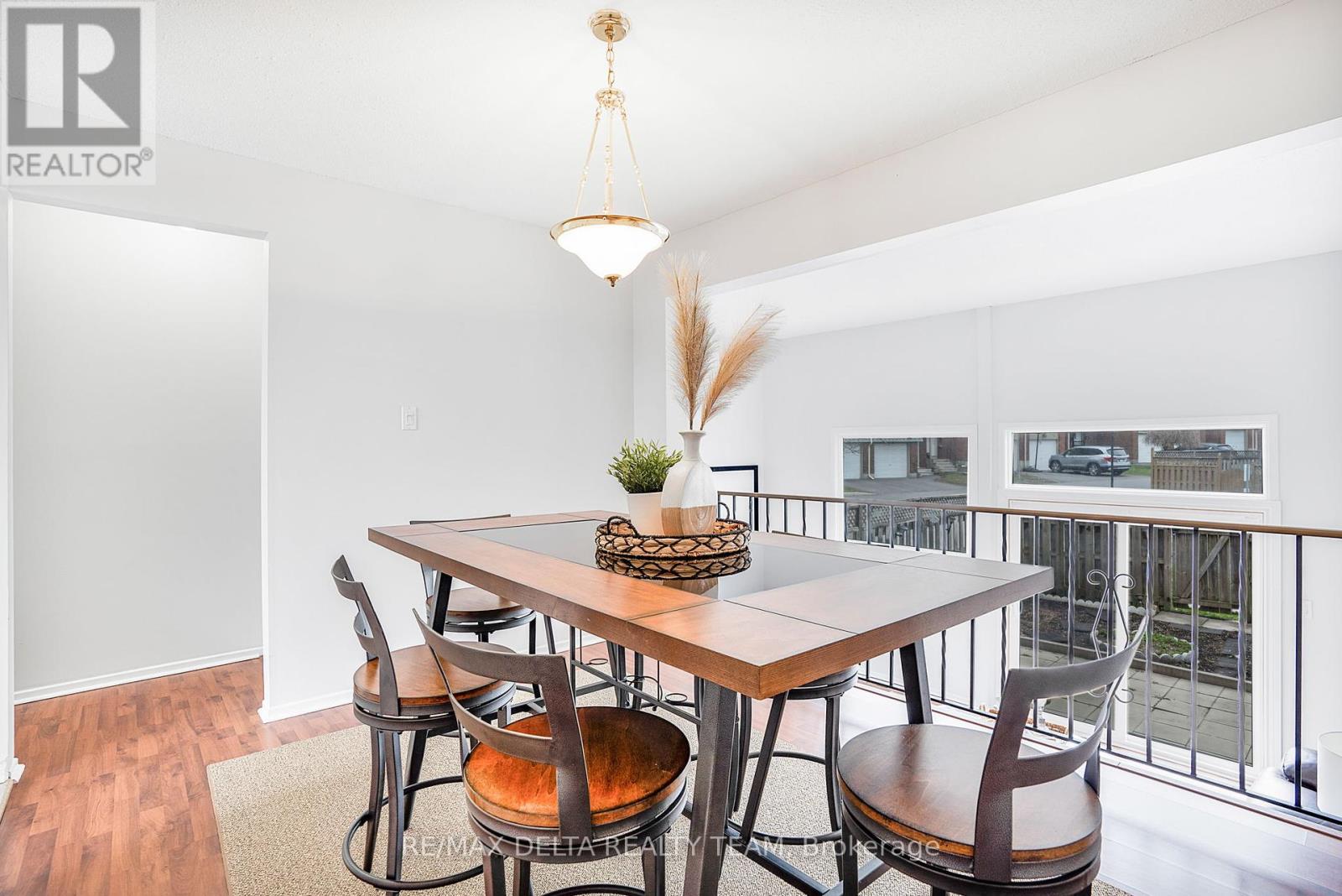 49 - 2115 Erinbrook Crescent, Ottawa, Ontario  K1B 4J5 - Photo 7 - X12120922