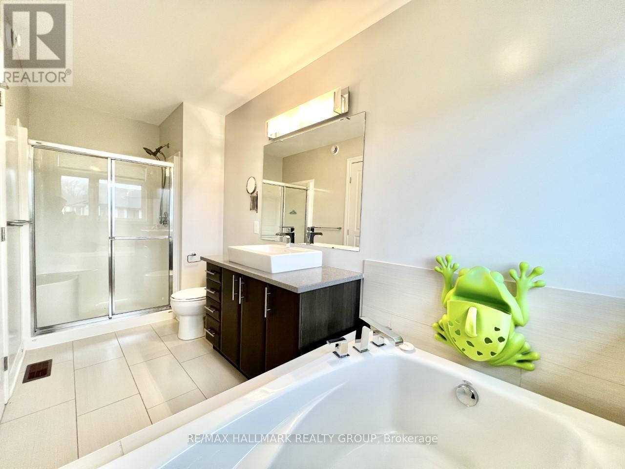 376 Cooks Mill Crescent, Ottawa, Ontario  K1V 2N2 - Photo 16 - X12120929