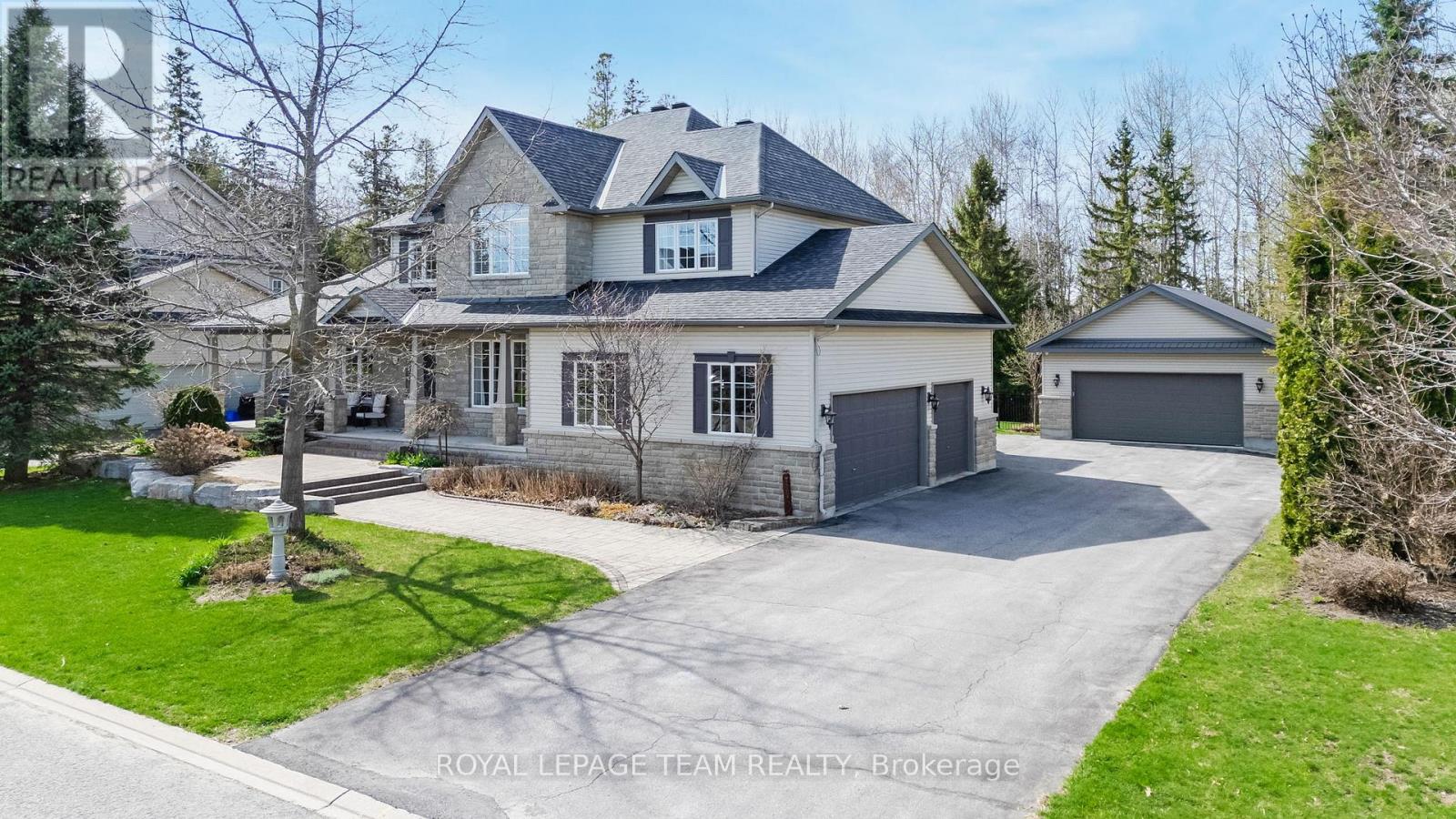 24 Cypress Garden, Ottawa, Ontario  K2S 1W6 - Photo 41 - X12120985