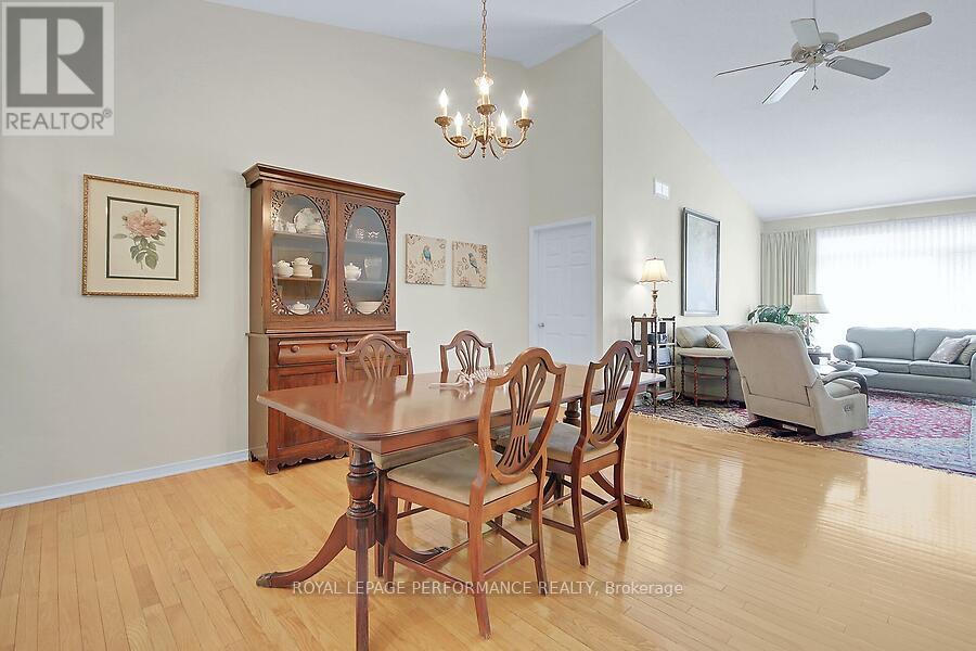 6 Briardale Crescent, Ottawa, Ontario  K2E 1C2 - Photo 12 - X12121005