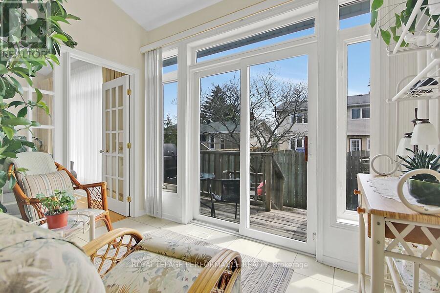 6 Briardale Crescent, Ottawa, Ontario  K2E 1C2 - Photo 25 - X12121005