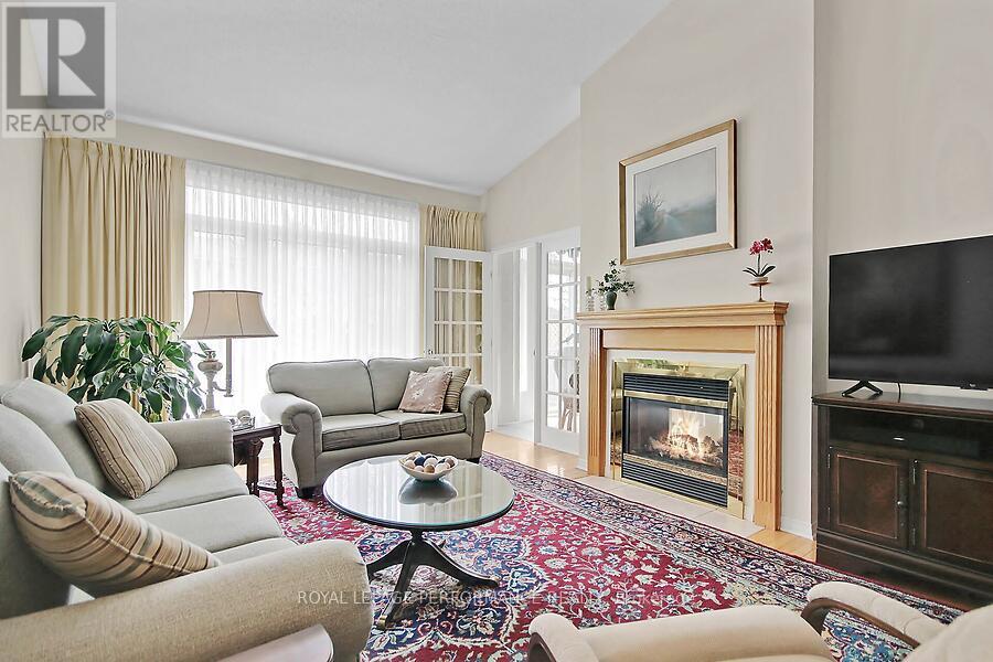Property at 6 BRIARDALE CRESCENT image 5