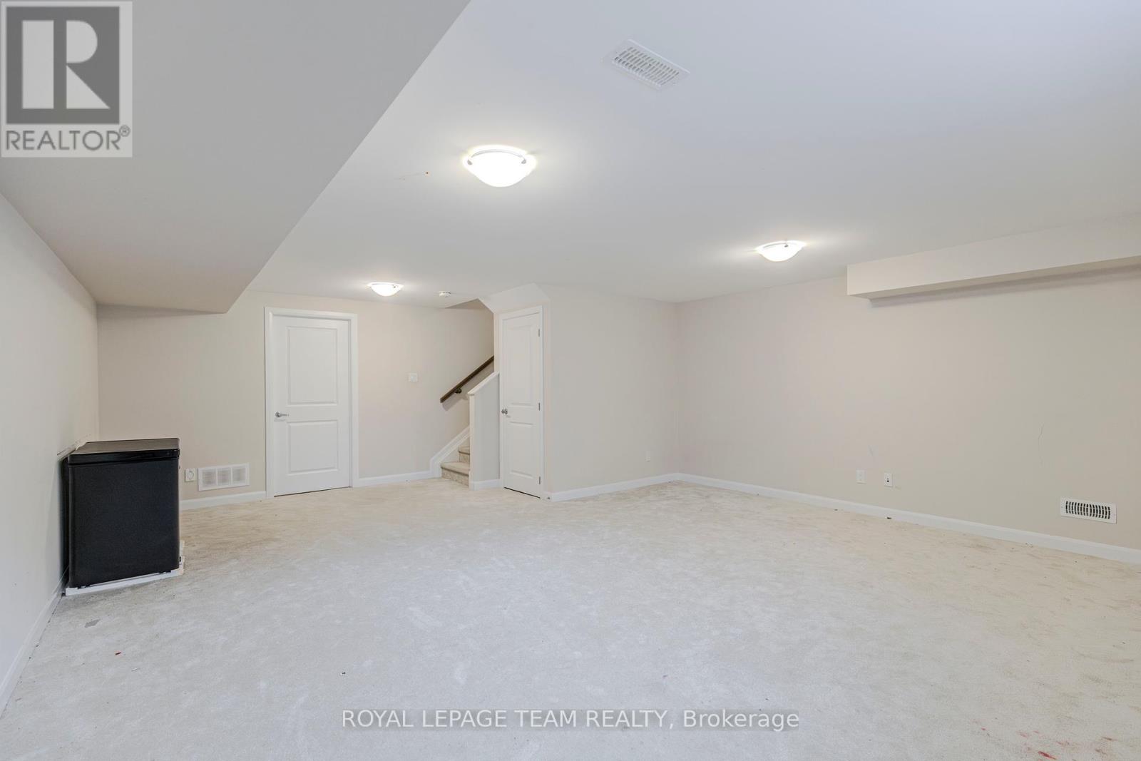 2004 Caltra Crescent, Ottawa, Ontario  K2J 6V4 - Photo 35 - X12121012